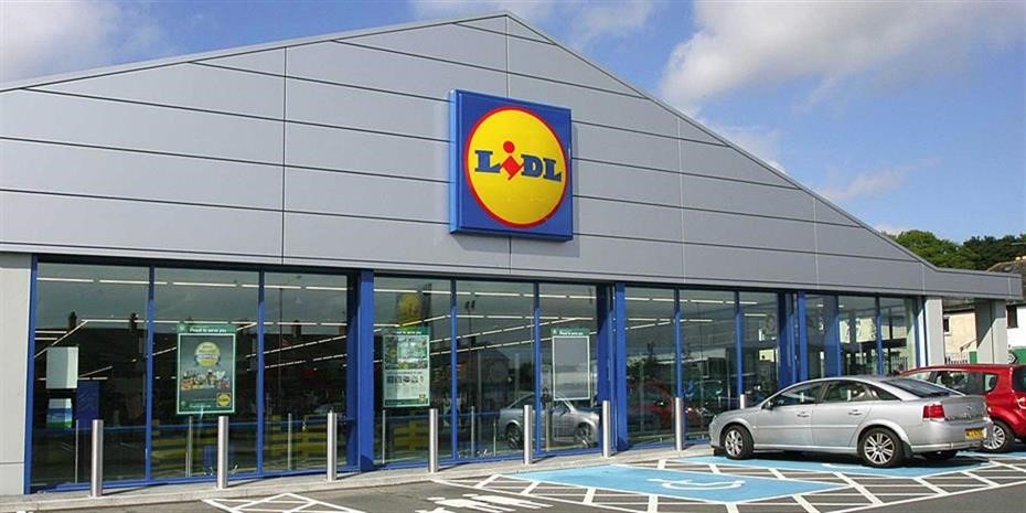 Η Lidl κατεδαφίζει το ένα κατάστημα και κάνει μεγαλύτερο